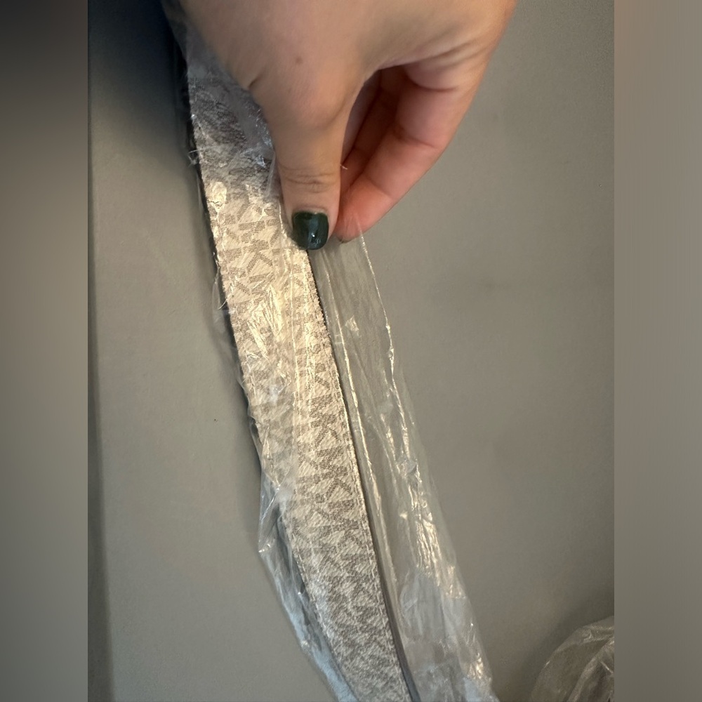 Micheal kors reversable belt